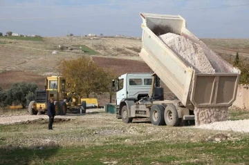 Haliliye’de merkez ve kırsal mahallelerde yol çalışması
