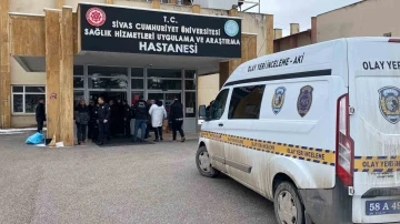 Hastanenin 12’nci katından atladı
