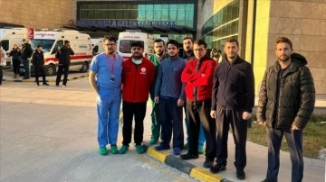 Hatay'da enkazdan çıkarılan "mucize" çocukla doktorunun yolu tekrar kesişti