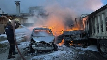 Hatay'da tır ile çarpışan kamyon 11 araca çarparak durabildi