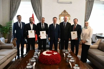 Hayırsever Koşar ailesinden Manisa’ya aile sağlığı merkezi
