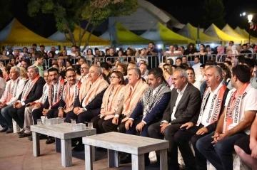 Hemşehri Dernekleri Festivali Gazi şehirlilerden büyük ilgi gördü
