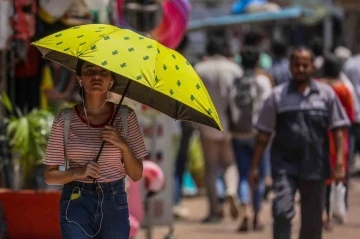 Hindistan’da aşırı sıcaklar nedeniyle can kaybı 96’ya yükseldi

