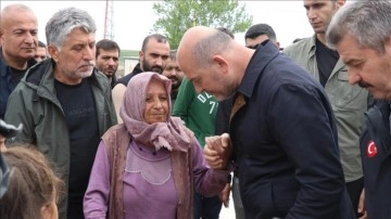 İçişleri Bakanı Soylu, Hatay'da konteyner ve çadır kentleri ziyaret etti