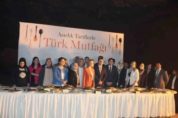 Iğdır mutfağı Tuz Mağarası’nda tanıtıldı
