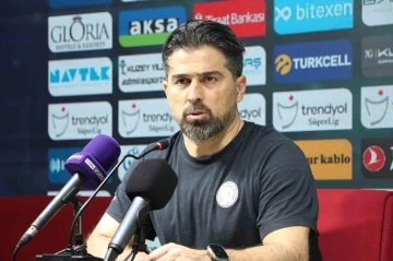 İlhan Palut: &quot;Yeni bir başlangıç yapmak adına çok değerli bir maçtı&quot;
