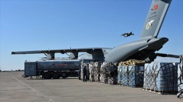 İncirlik Üssü'nden depremzedelere yardım malzemesi sevkiyatı sürüyor