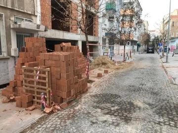 İnşaatlarda göz ardı edilen önlemler vatandaşların hayatlarıyla oynuyor
