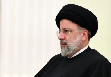 İran Cumhurbaşkanı Reisi: &quot;Başörtüsü sorununu kültürel yaklaşımla çözme arayışındayız&quot;