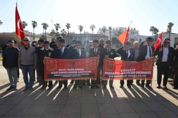 İskenderun’da kahraman gaziler, şehitleri andı
