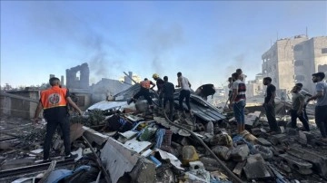 İsrail'in Gazze Şeridi'ndeki bir camiye saldırısında ölen ve yaralılar olduğu belirtildi