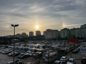 İstanbul’da gökyüzünde ilginç görüntü