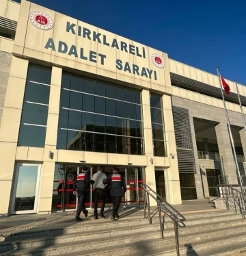 Cinayet ve yaralama şüphelisi sahte kimlikle yakalandı