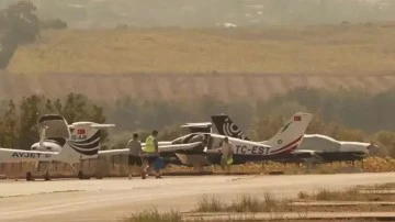 İstanbul'da uçak iniş yaptığı sırada pist dışına çıktı! 