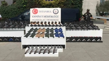 İstanbul’da yasadışı silah ticareti operasyonu: 269 tabanca ele geçirildi
