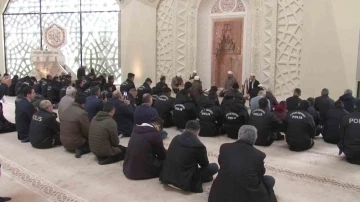 İstanbul Emniyeti depremde hayatını kaybedenler için mevlit okuttu
