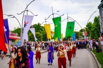 İstanbul’un fethinin 570’inci yıl önümü Erbaa’da coşkuyla kutlandı
