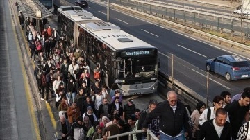 İstanbul'da ulaşıma yüzde 28,09'a varan zam yapıldı