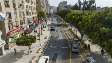 İstiklal Caddesi tamamen trafiğe açıldı
