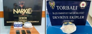 İzmir’de 1 kilo uyuşturucu ile yakalanan 4 kişi tutuklandı