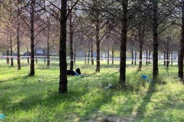 İzmir’de bir genç ormanlık alanda ölü bulundu
