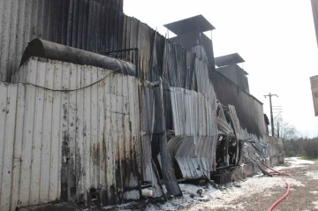 İzmir’de döküm fabrikasında korkutan yangın