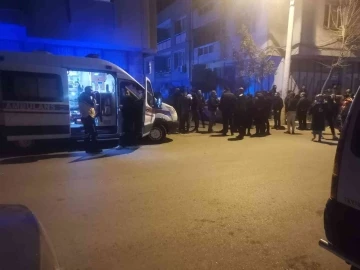 İzmir’de sır ölüm: 18 yaşındaki genç sokak ortasında ölü bulundu
