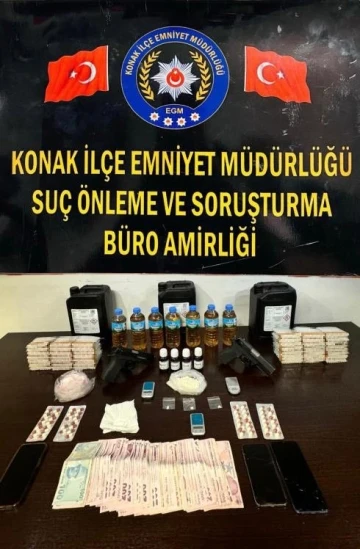 İzmir’de uyuşturucu imal ve ticareti yapan 3 şüpheli tutuklandı
