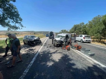 İzmir’deki kazada ağır yaralanan sürücü hayatını kaybetti
