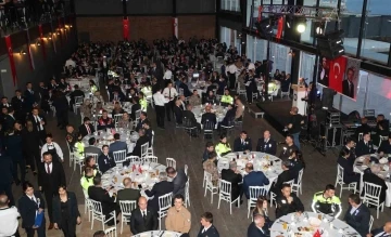 İzmir Emniyeti teşkilat mensuplarıyla iftarda buluştu
