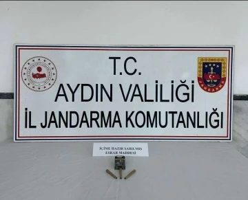 Jandarma uyuşturucuya geçit vermiyor: 1 gözaltı
