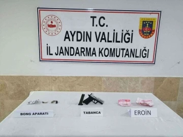 Jandarma uyuşturucuya geçit vermiyor
