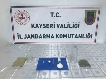 Jandarmadan uyuşturucu operasyonu
