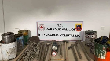 Kaçak kazı yapan 7 kişi suçüstü yakalandı
