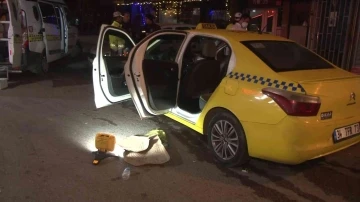 Kadıköy’de taksici ile yolcunun ücret tartışmasında kan aktı: 1 yaralı
