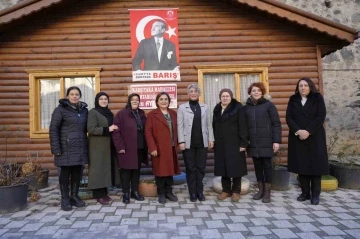 Kadınlar Gümüşhane’deki o mahallenin muhtarlığı için kolları sıvadı
