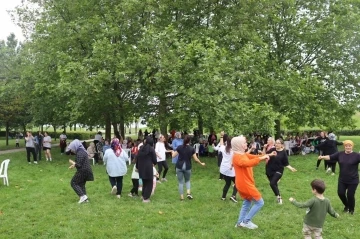 Kadınlar yaza &quot;merhaba&quot; dedi
