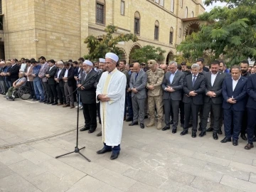 Kahramanmaraş’ta Filistin’de hayatını kaybedenler için gıyabi cenaze namazı kılındı
