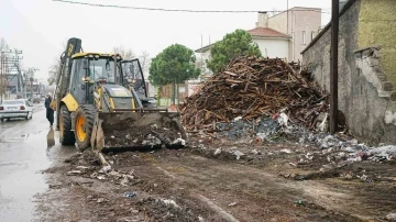 Kahramanmaraş’ta hafriyat atıkları temizleniyor
