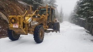 Kahramanmaraş'ta kardan kapanan 186 mahalle yolu ulaşıma açıldı