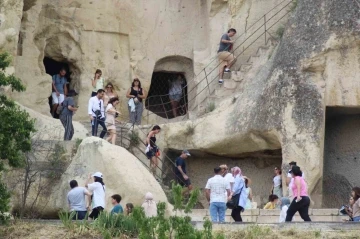 Kapadokya’da bayram tatili yoğunluğu son günde de devam etti
