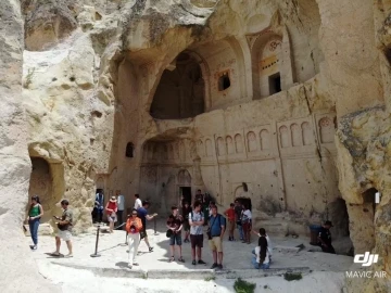 Kapadokya son bir ayda yarım milyon turist ağırladı
