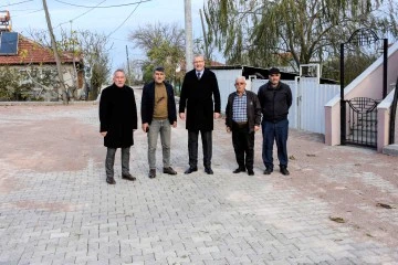 Karacabey’de parke taşı çalışmalarıyla mahalleler güzelleşiyor