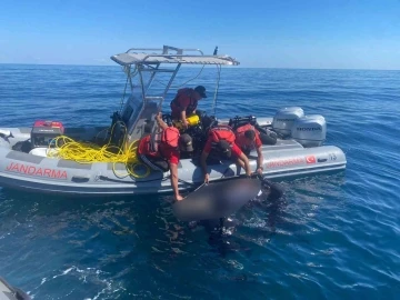 Karadeniz’de batan teknenin kaptanını arama çalışması sürüyor
