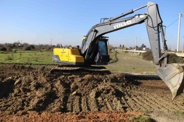 Kardeşköy Futbol Sahası için çalışmalar başladı
