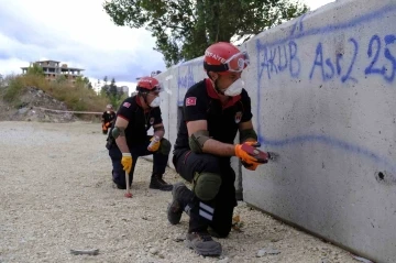 Kastamonu Belediyesi, bünyesinde Arama Kurtarma Ekibi birimini kurdu
