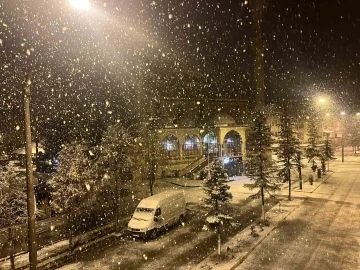 Kastamonu’nun yüksek kesimlerinde kar yağışı etkili oldu
