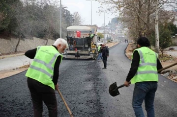 Kavaklıdere’de birinci kat sıcak asfalt tamamlandı
