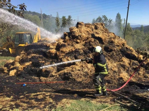 Kaynak makinesinden çıkan kıvılcımlar 250 balya samanı kül etti
