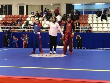 Kaynarcalı öğrenci Wushu Kung Fu Türkiye Şampiyonu oldu
